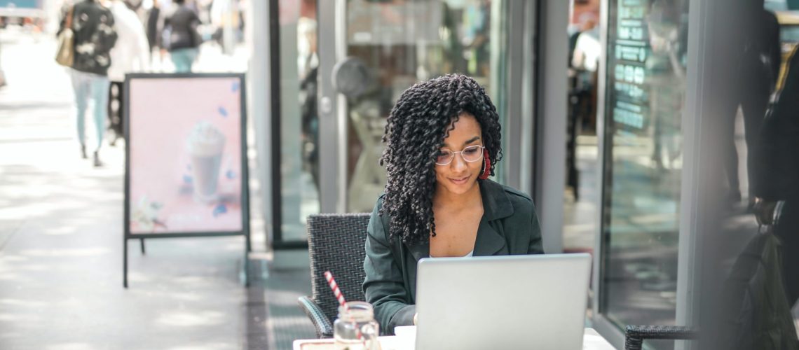 pexels-andrea-piacquadio-3768894